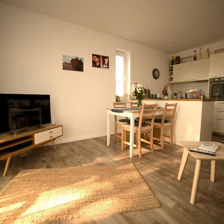 Schoene Ferienwohnung Бреге Екстериор снимка