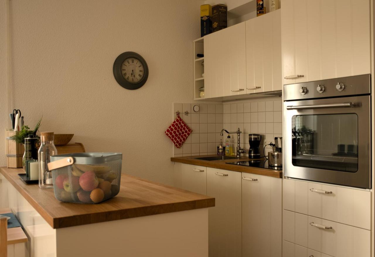 Schoene Ferienwohnung Бреге Екстериор снимка
