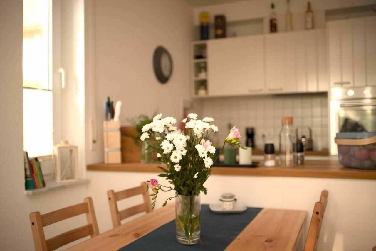Schoene Ferienwohnung Бреге Екстериор снимка